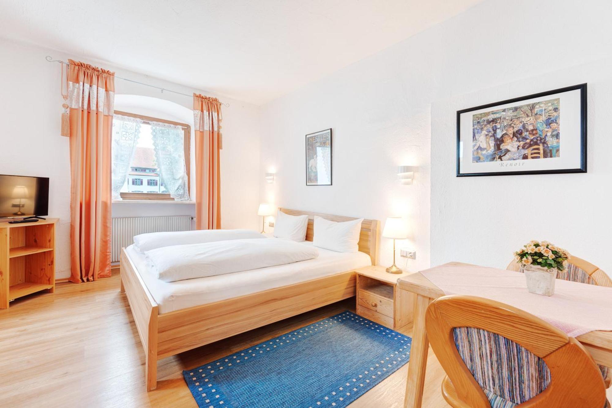 Oberguenzburg Hotel Garni "Zum Engel" מראה חיצוני תמונה