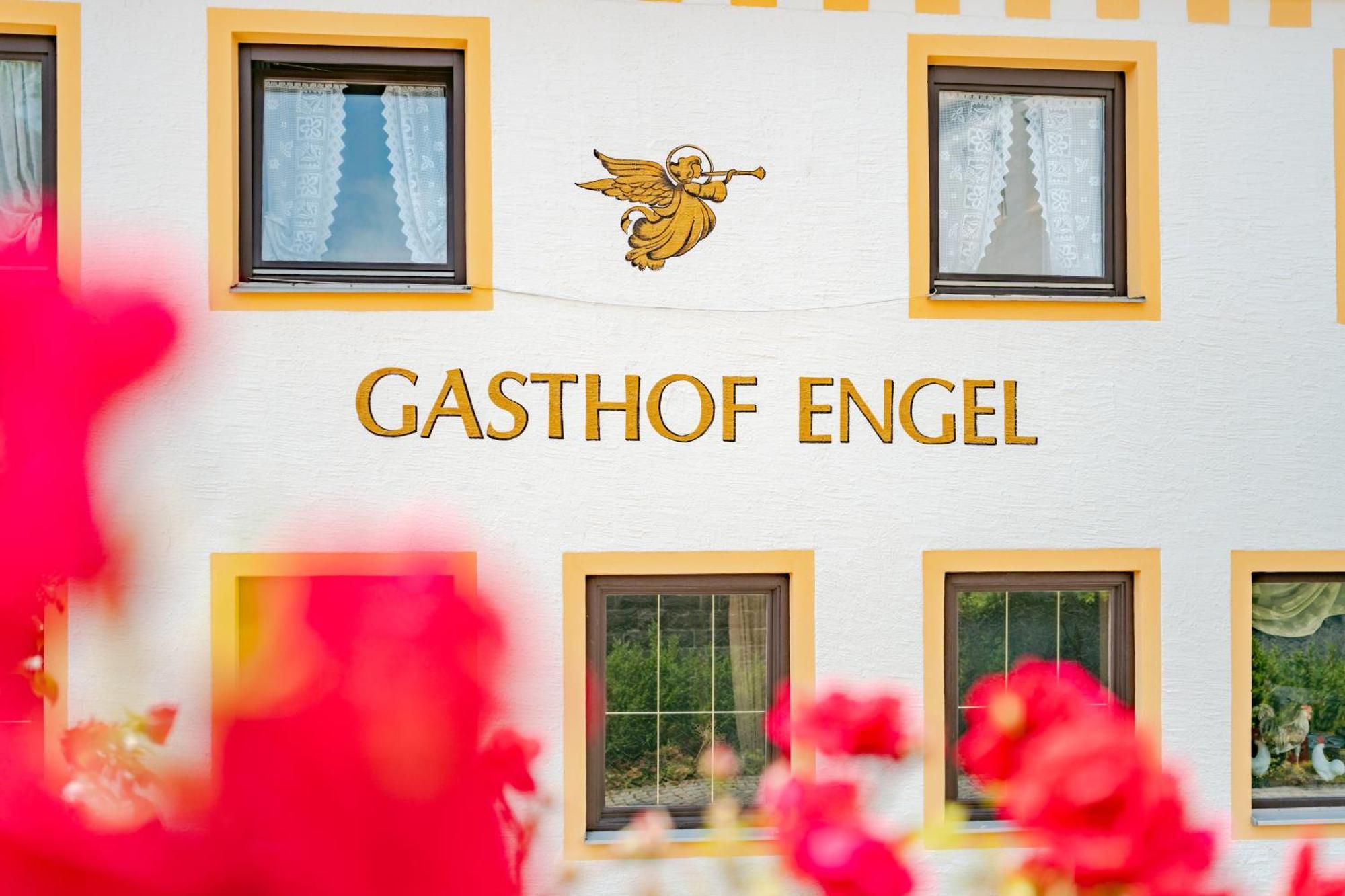 Oberguenzburg Hotel Garni "Zum Engel" מראה חיצוני תמונה